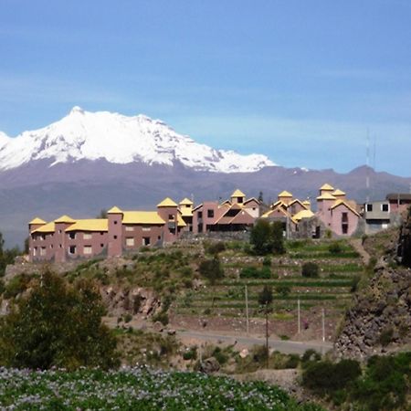 Pozo Del Cielo Hotel Chivay Eksteriør billede