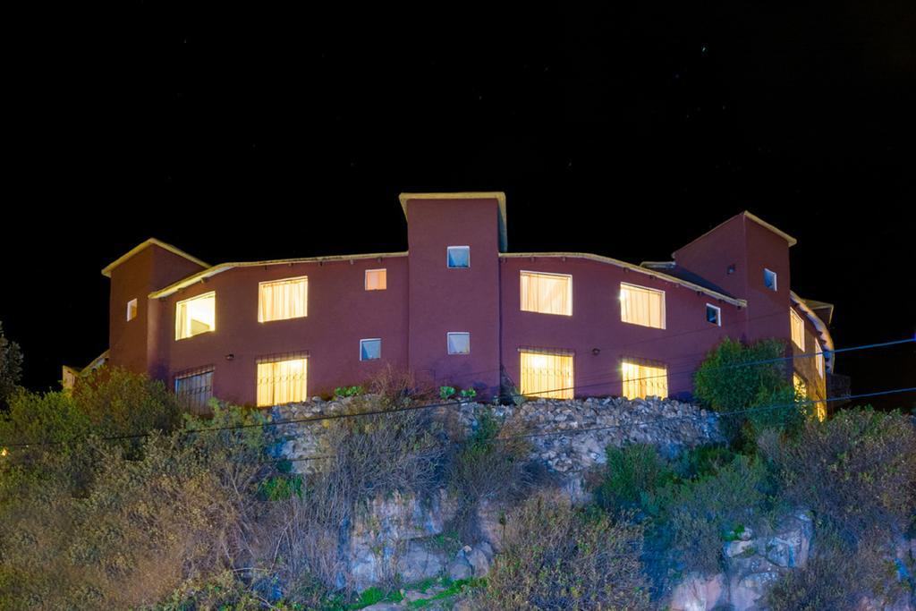 Pozo Del Cielo Hotel Chivay Eksteriør billede