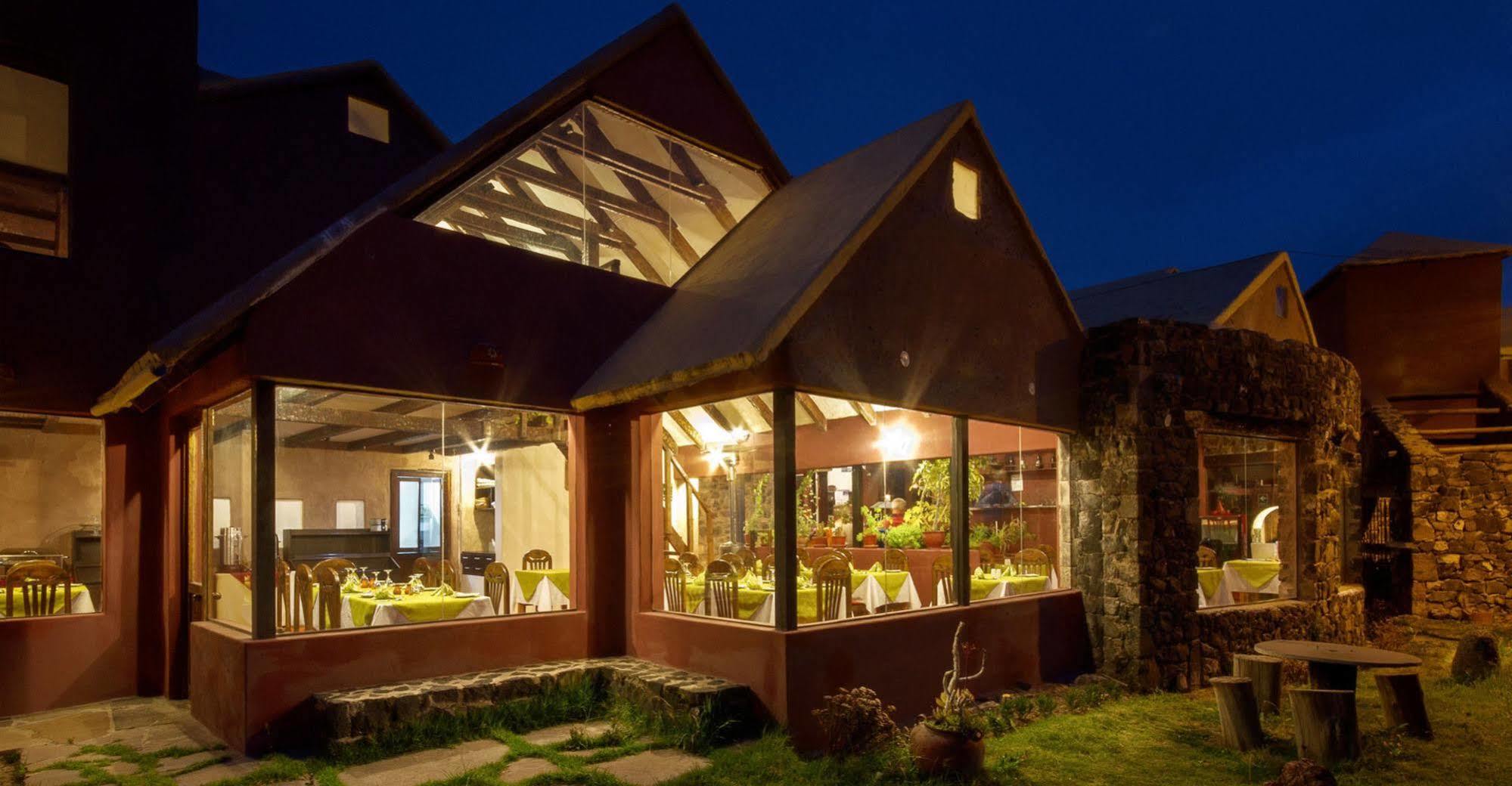 Pozo Del Cielo Hotel Chivay Eksteriør billede